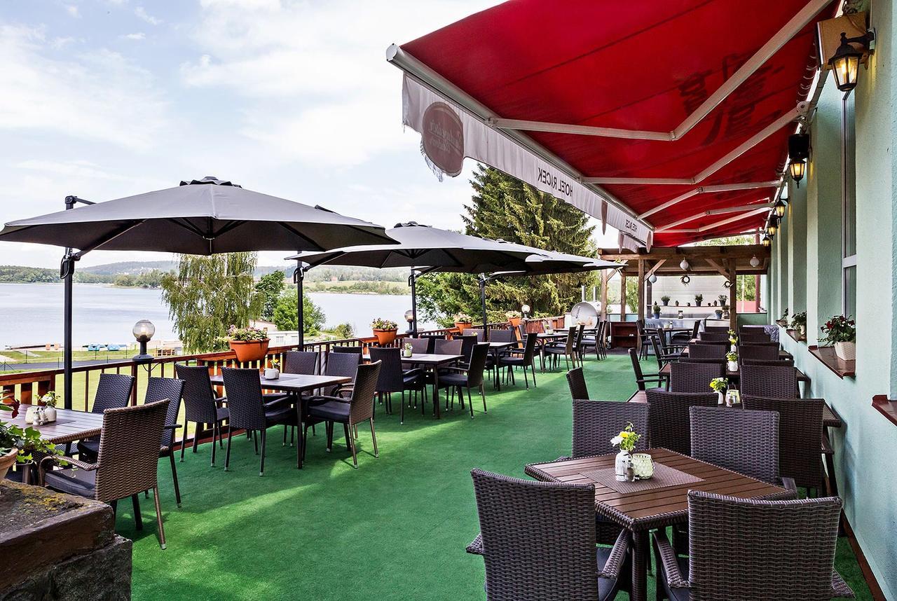 Hotel Racek Černá v Pošumaví Extérieur photo
