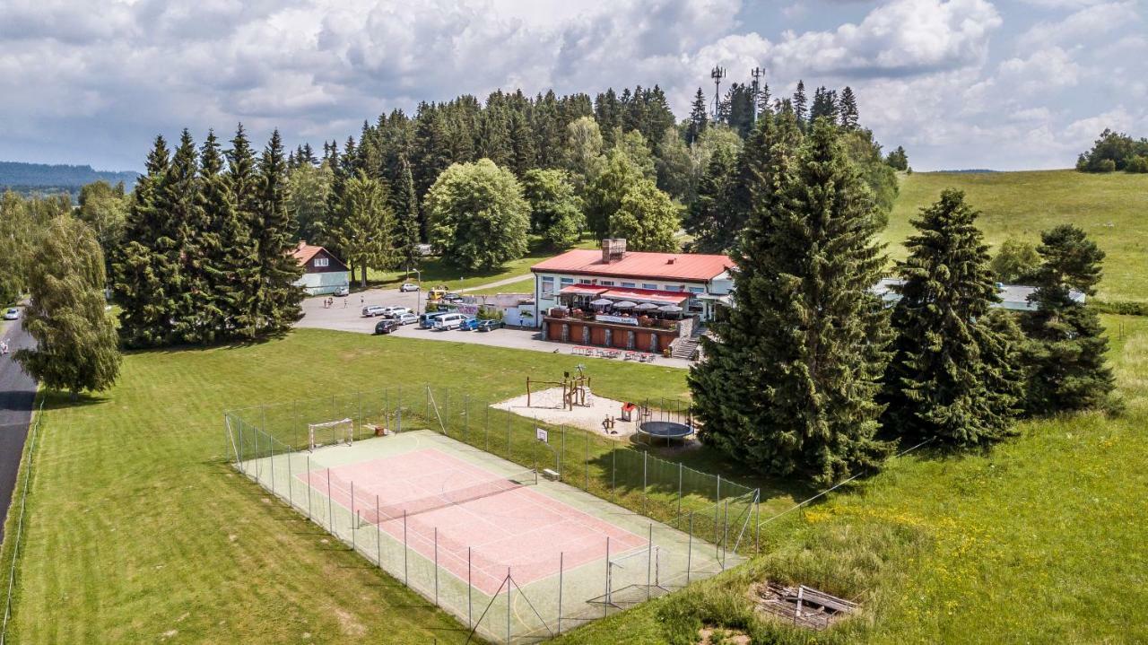 Hotel Racek Černá v Pošumaví Extérieur photo